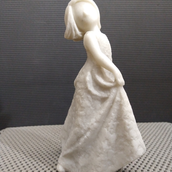 Vintage Stone Girl Figurine - Picture 8 of 8